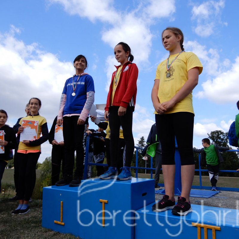 Mezei futóbajnokság Berettyóújfaluban 111